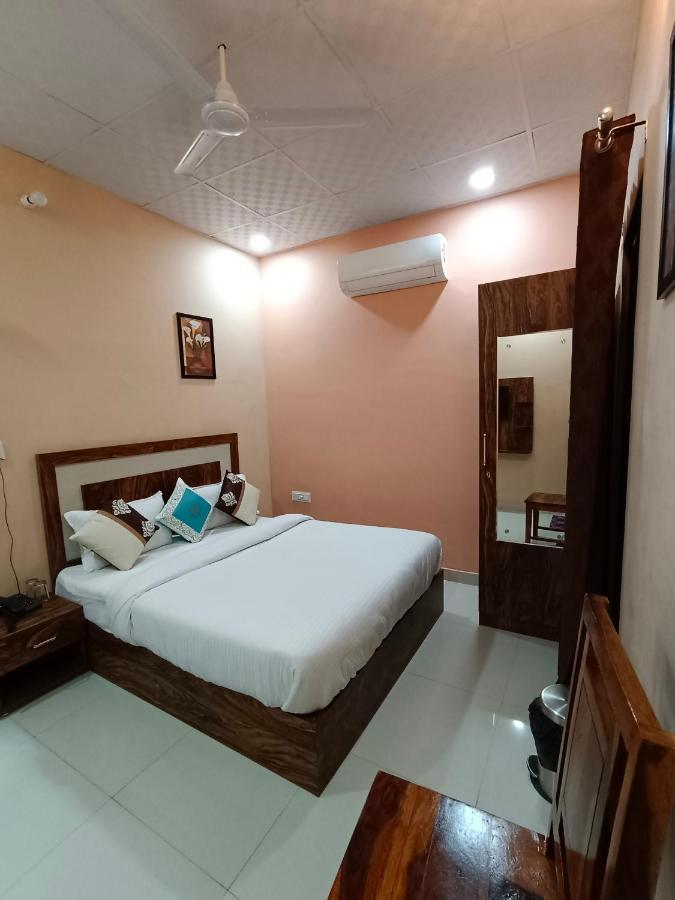 Hotel Greenoz Jaipur